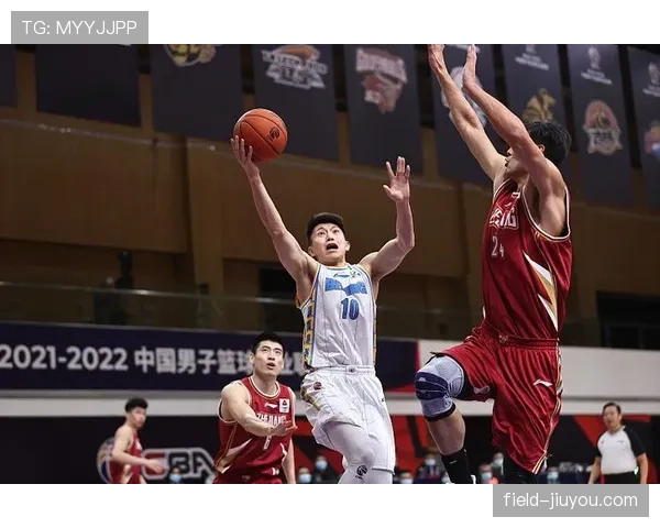 防守犯规与进攻犯规的区别详解:别再傻傻分不清! 防守犯规与进攻犯规的区别详解:别再傻傻分不清!